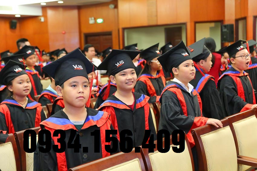 ÁO TỐT NGHIỆP TIỂU HỌC