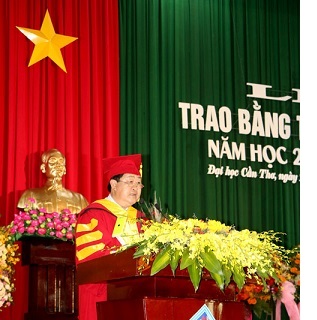 LỄ PHỤC TỐT NGHIỆP ĐẠI HỌC CẦN THƠ